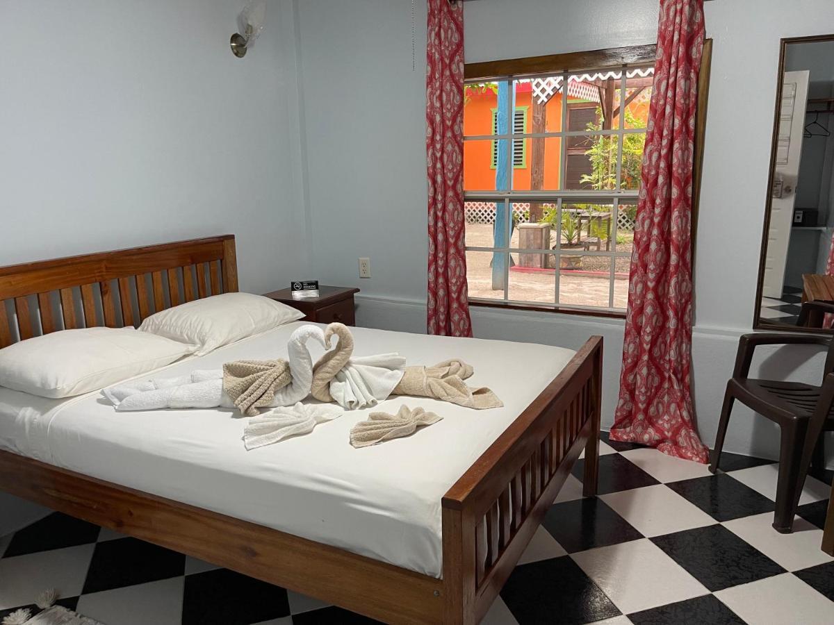 Sea N Sun Guest House Caye Caulker Εξωτερικό φωτογραφία