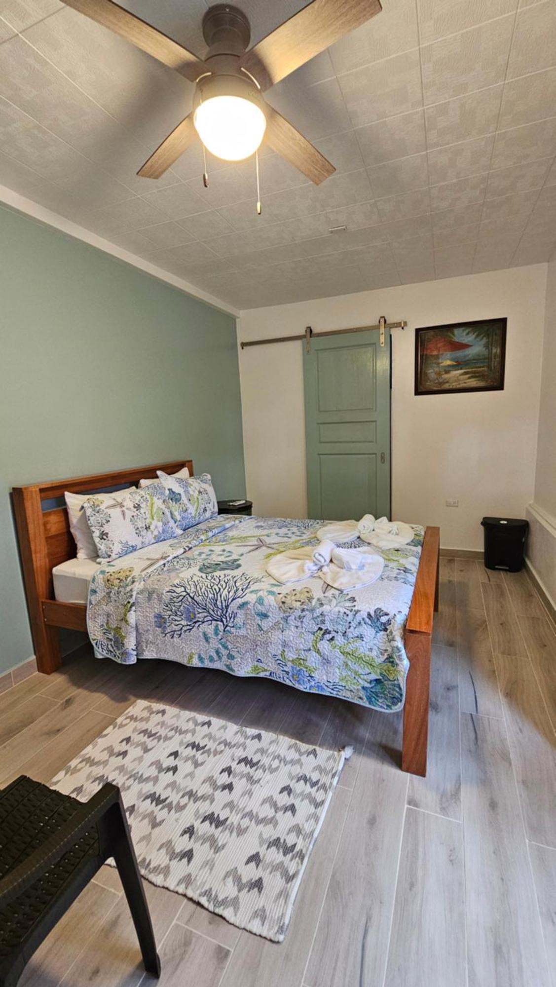 Sea N Sun Guest House Caye Caulker Εξωτερικό φωτογραφία
