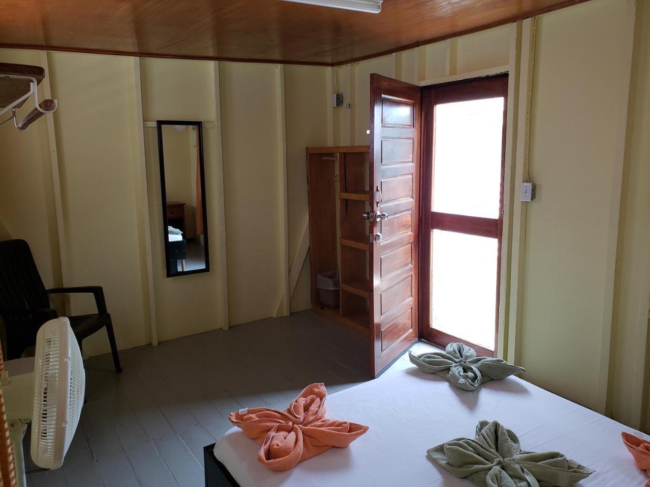 Sea N Sun Guest House Caye Caulker Εξωτερικό φωτογραφία
